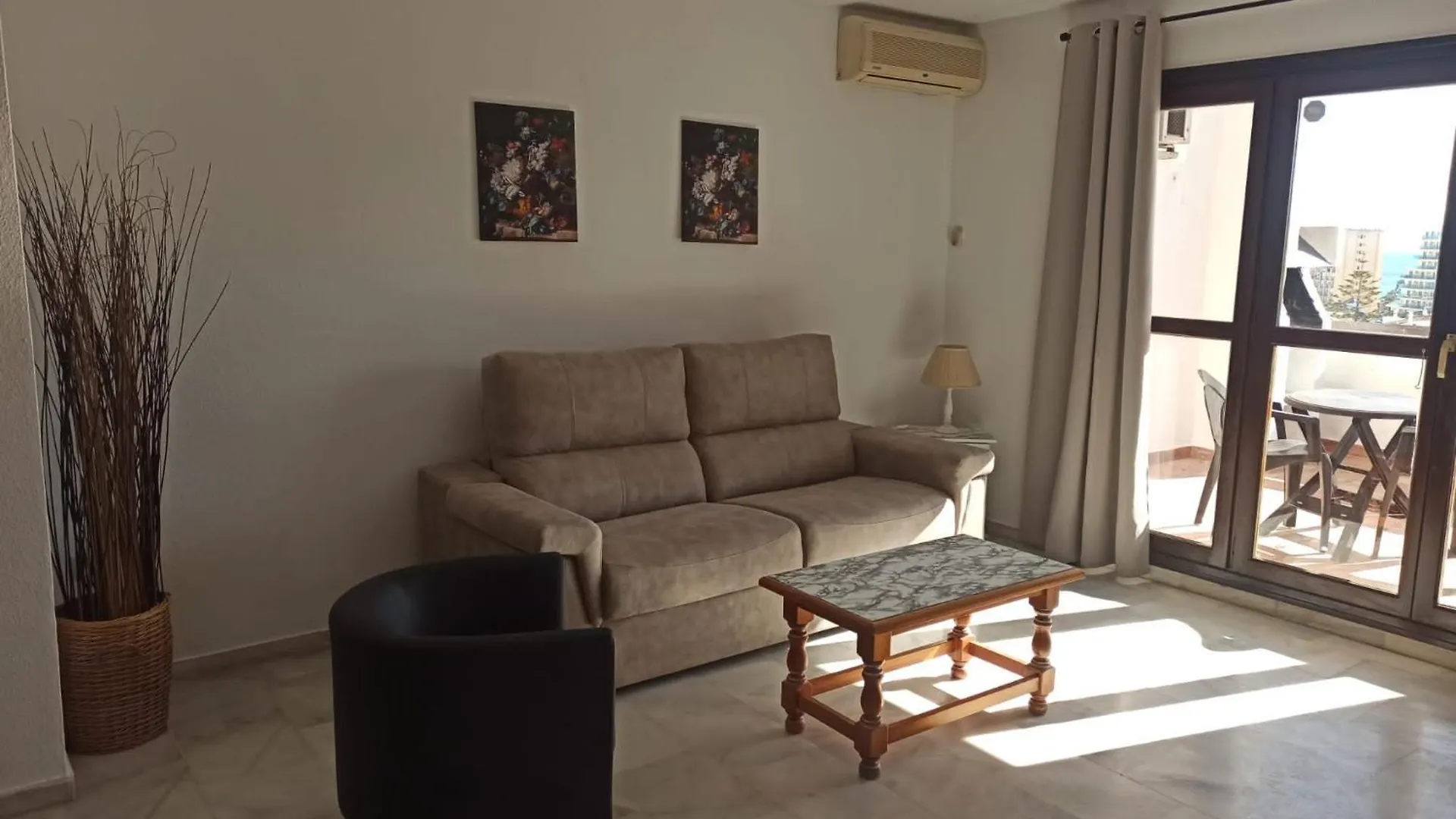 בנאלמדנה Pueblo Evita Hill 3*,  ספרד