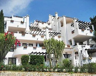 בנאלמדנה Pueblo Evita Hill ספרד